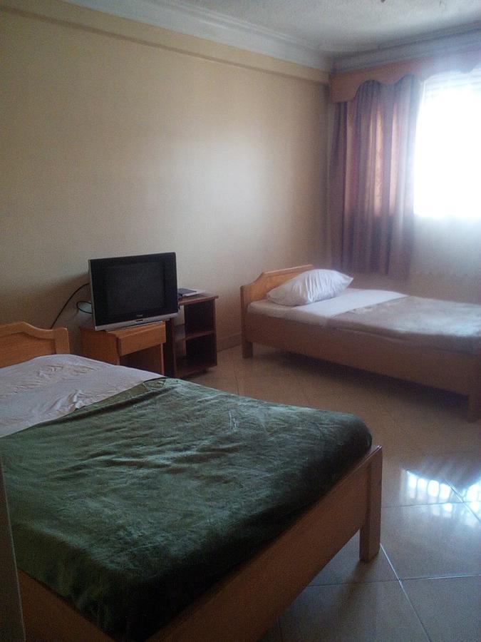 Mamba Hotel Kampala Exteriör bild